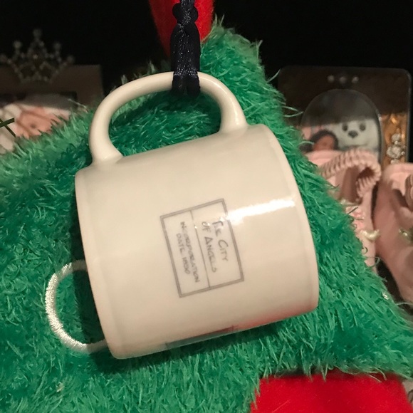 Starbucks mini mug ornament (Los Angeles) 2006 - Picture 2 of 4